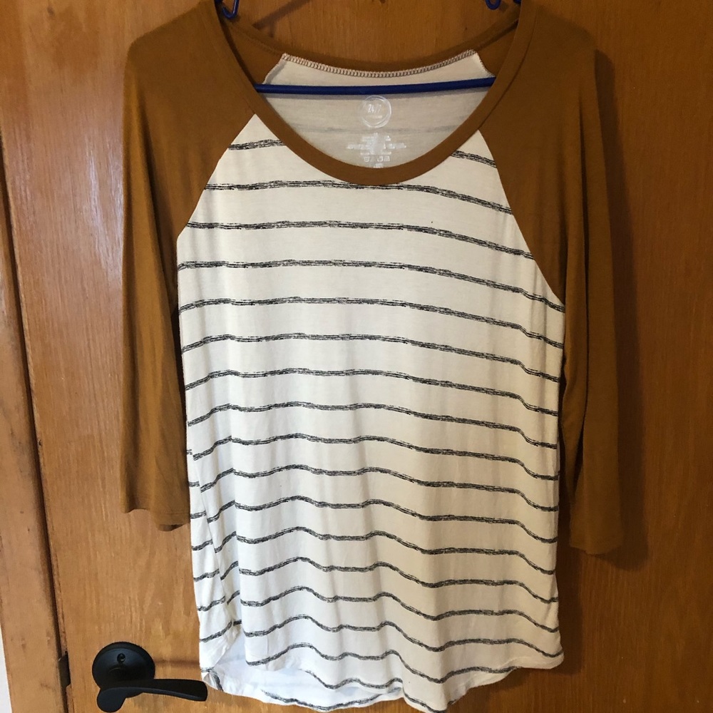3/4 sleeve striped mustard shirt